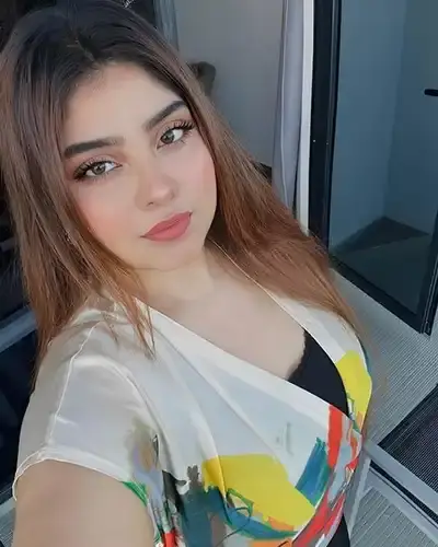 Raisen Escort